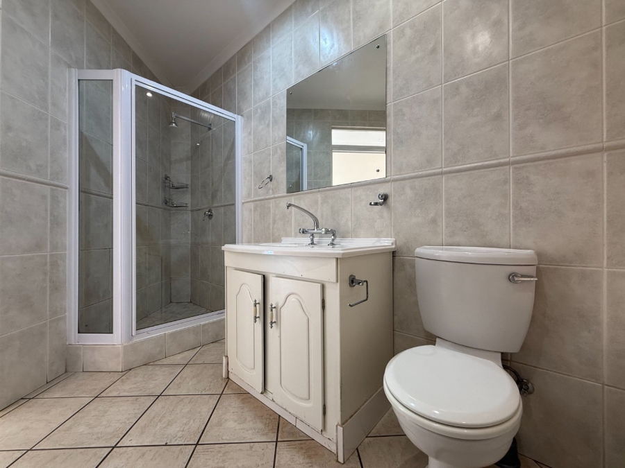 To Let 4 Bedroom Property for Rent in Caribbean Beach Club North West